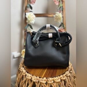 Gloria Vanderbilt Black Pebbled Faux Leather Satchel Handbag NWT